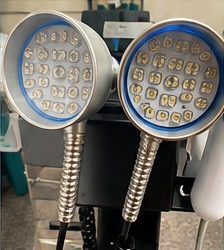 Photon dynamic LED light therapy device